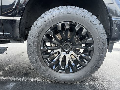 Used 2023 Ford F150 Platinum w/ FX4 Off-Road Package image 11