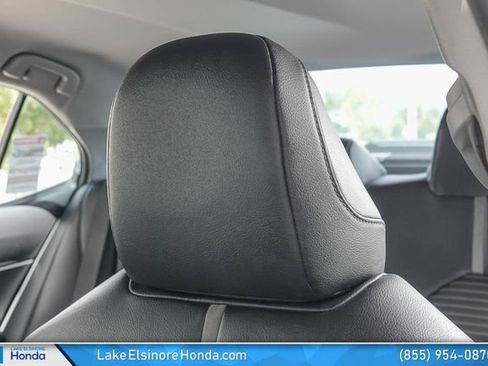 Used 2019 Toyota Camry SE FWD image 27