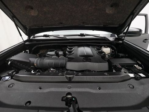 Used 2024 Toyota 4Runner SR5 image 3