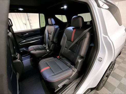 Used 2026 Chevrolet Traverse RS AWD/4WD image 25