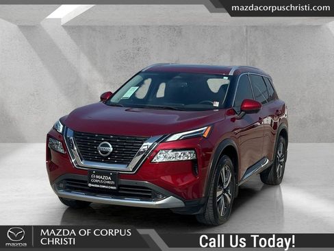 Used 2021 Nissan Rogue Platinum image 1