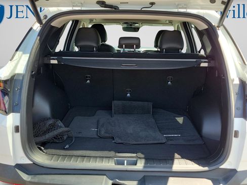 Certified 2023 Hyundai Tucson Limited AWD/4WD image 9