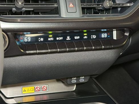 Certified 2025 Lexus UX 300h AWD w/ Accessory Package (Z1) image 28