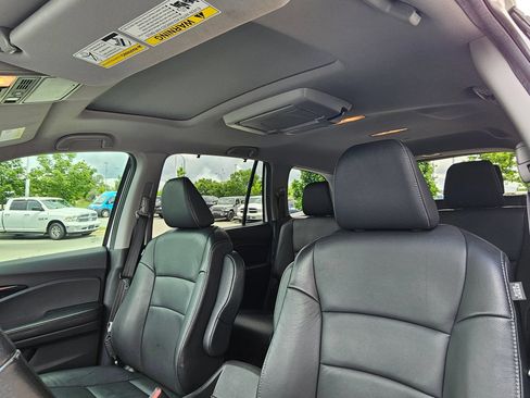 Used 2021 Honda Pilot Touring image 21