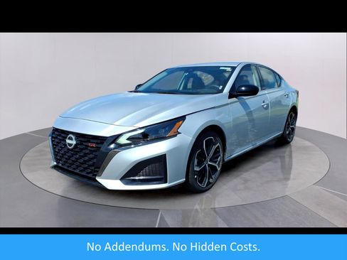 Used 2025 Nissan Altima 2.5 SR FWD image 1