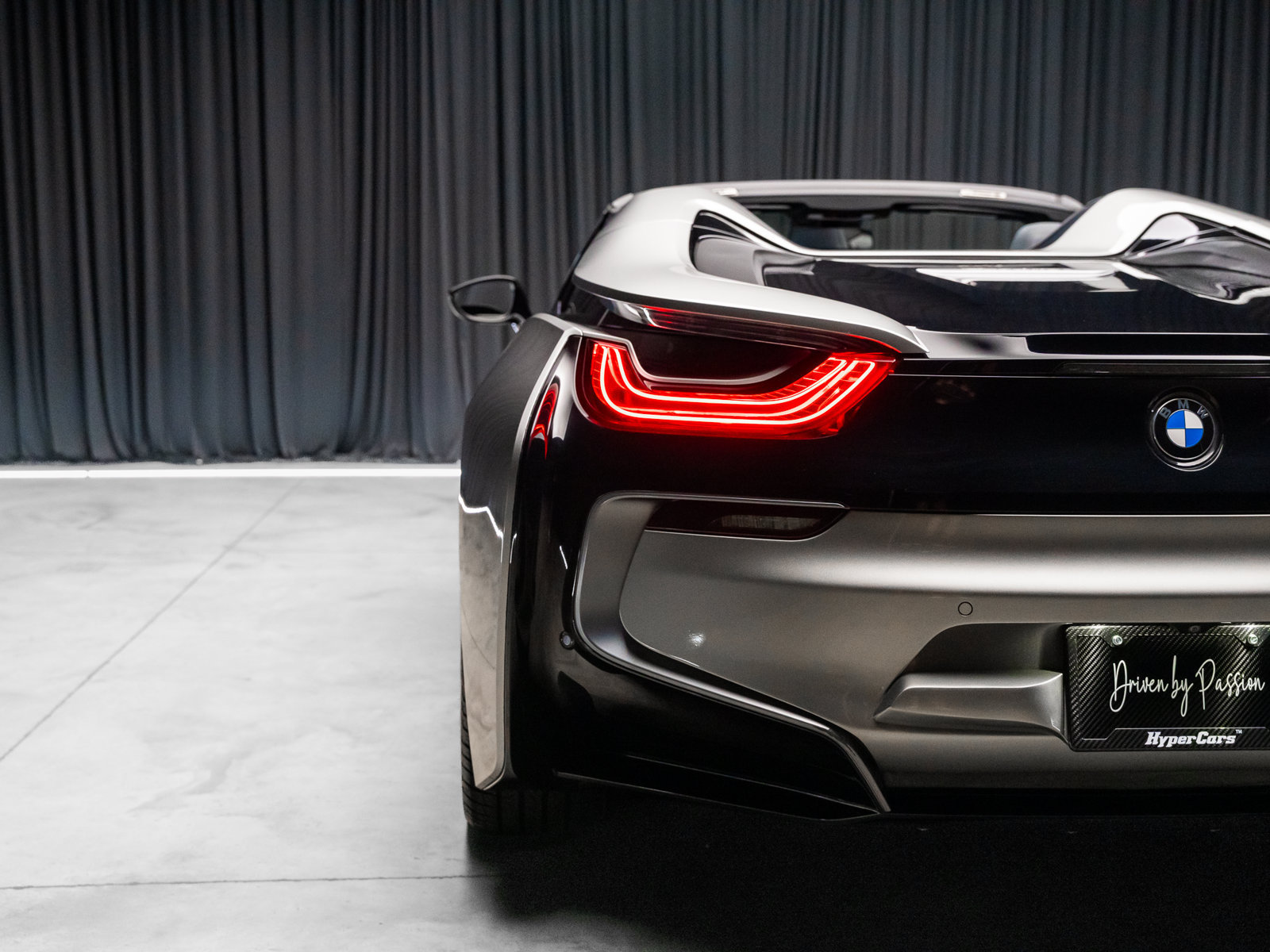 Used 2019 BMW i8 Roadster AWD/4WD image 35