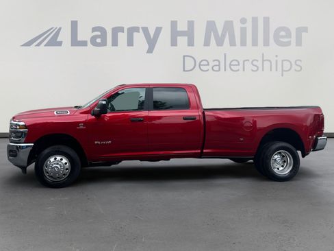 New 2026 RAM 3500 Big Horn AWD/4WD image 2