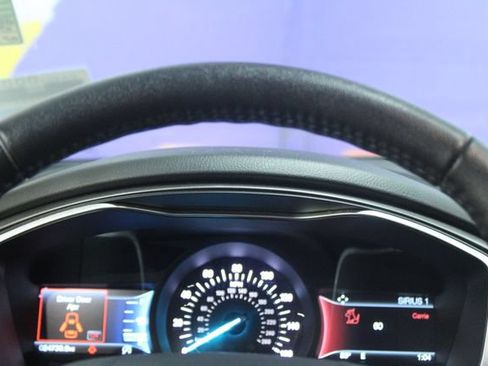 Used 2018 Ford Fusion SE w/ Fusion SE Technology Package FWD image 20