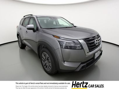 Used 2025 Nissan Pathfinder SV