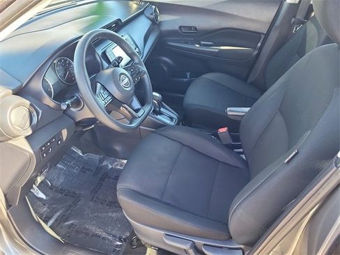 Certified 2024 Nissan Kicks S image 7