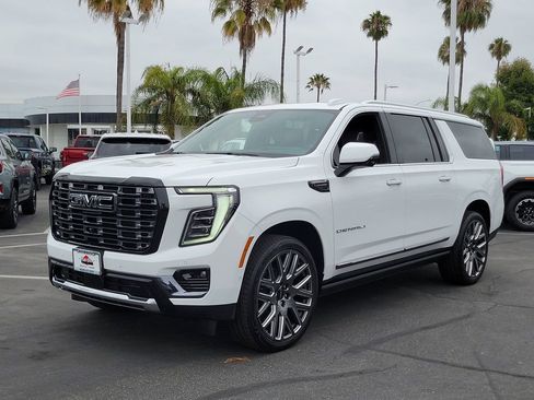 New 2026 GMC Yukon XL Denali Ultimate AWD/4WD image 2