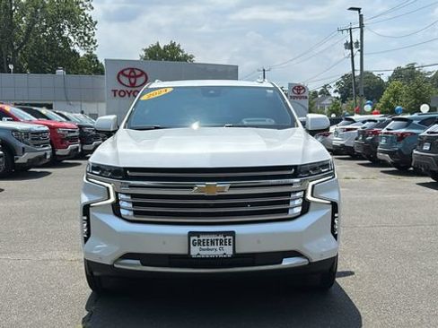 Used 2024 Chevrolet Tahoe High Country AWD/4WD image 2