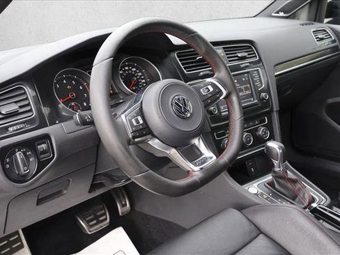 Used 2017 Volkswagen GTI Sport FWD image 10