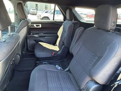 Used 2020 Ford Explorer XLT w/ Comfort Package AWD/4WD image 27