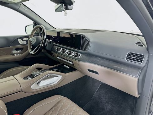 New 2026 Mercedes-Benz Maybach GLS 600 4MATIC image 33