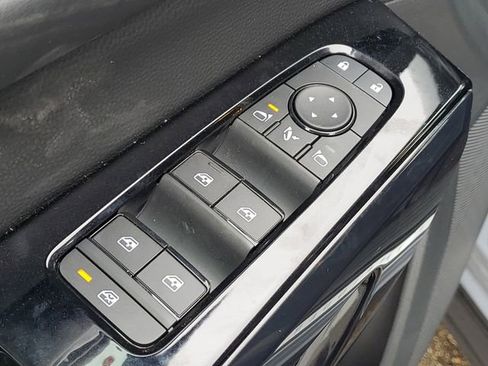 New 2026 Nissan Pathfinder Platinum image 27