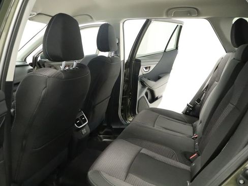 Used 2025 Subaru Outback Premium AWD/4WD image 25