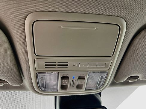 Used 2016 Honda Odyssey EX-L image 21