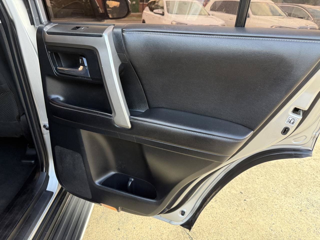Used 2016 Toyota 4Runner SR5 RWD image 22