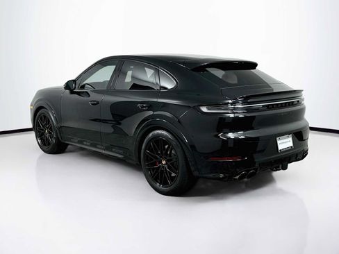 New 2026 Porsche Cayenne GTS AWD/4WD image 3