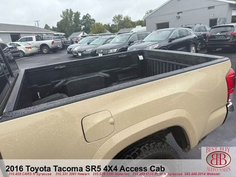 Used 2016 Toyota Tacoma SR5 image 10