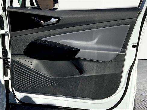 Used 2021 Volkswagen ID.4 Pro S w/ ID.4 Protection Package image 24