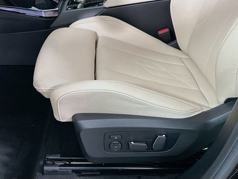 Used 2025 BMW X3 xDrive30i w/ Premium Package image 20