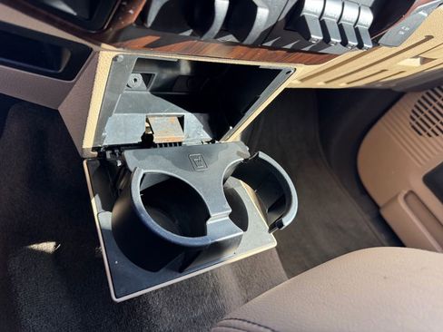 Used 2016 Ford F250 Lariat w/ Lariat Ultimate Package image 22