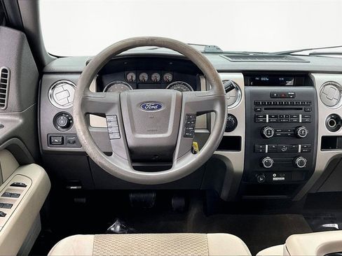 Used 2010 Ford F150 XLT image 5