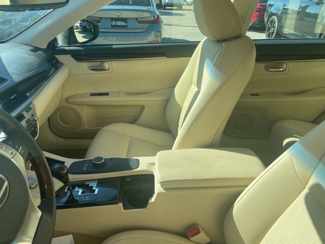 Used 2014 Lexus ES 350 w/ Premium Package FWD image 9