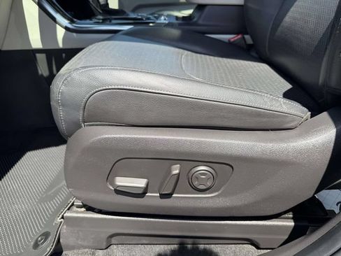 Used 2022 Kia Carnival SX Prestige FWD image 17