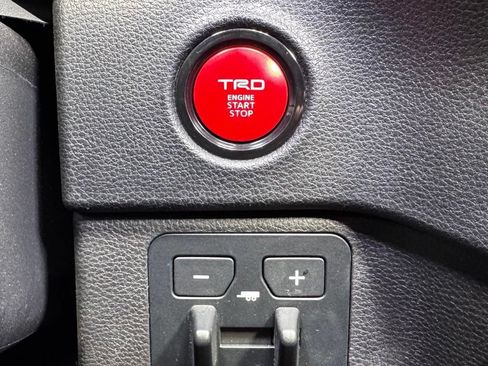 Certified 2025 Toyota Tundra SR5 AWD/4WD image 34