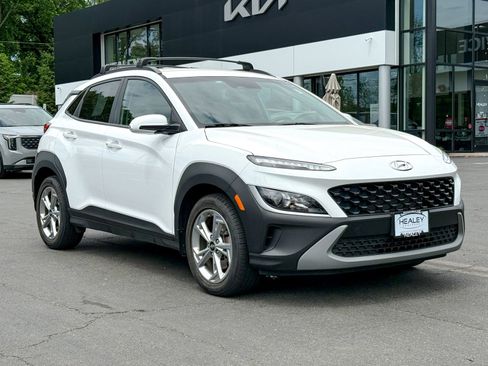 Used 2023 Hyundai Kona SEL AWD/4WD image 1