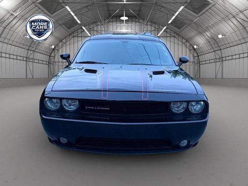 Used 2014 Dodge Challenger R/T w/ Blacktop Package RWD image 2