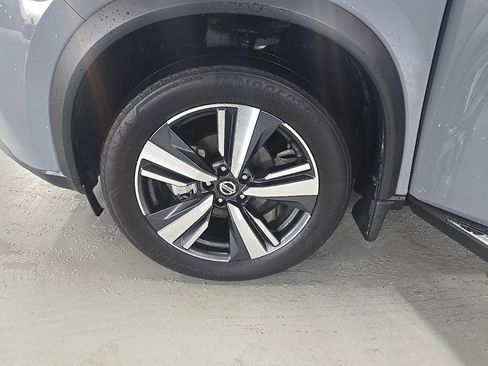 Used 2021 Nissan Rogue SL image 31