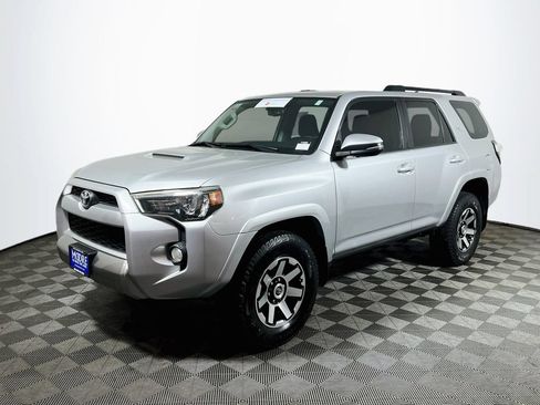 Certified 2019 Toyota 4Runner TRD Off-Road Premium AWD/4WD image 3