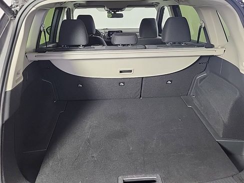 Used 2025 Nissan Rogue SV image 7
