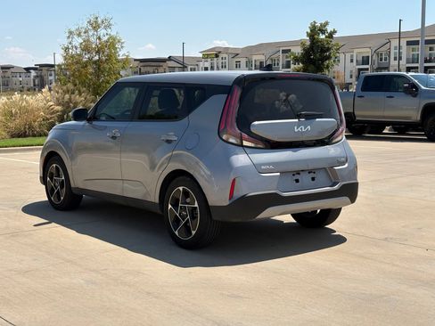 Used 2025 Kia Soul EX FWD image 5
