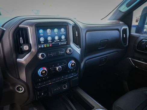 Used 2020 GMC Sierra 2500 Denali w/ Denali Ultimate Package image 23