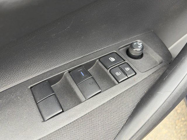 Used 2022 Toyota Corolla LE FWD image 22