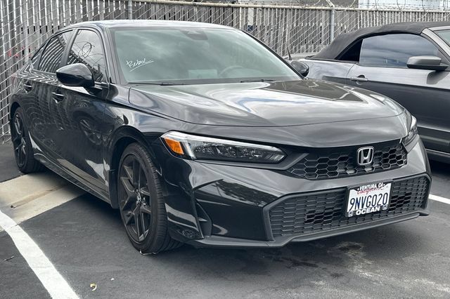Used 2025 Honda Civic Sport image 2