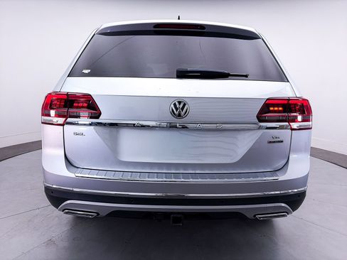 Used 2018 Volkswagen Atlas SEL Premium AWD/4WD image 12