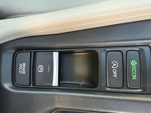 Used 2025 Honda Accord SE image 60