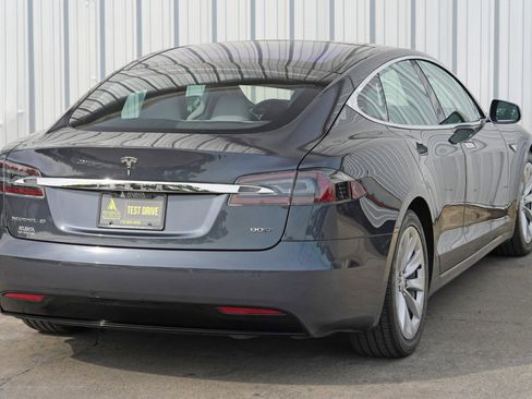 Used 2016 Tesla Model S 90D image 48