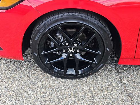 Used 2023 Honda Civic Sport image 7