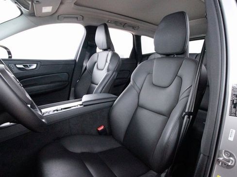 Certified 2025 Volvo XC60 B5 Plus image 22
