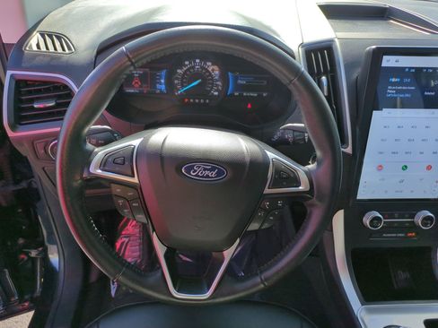 Used 2023 Ford Edge SEL image 16