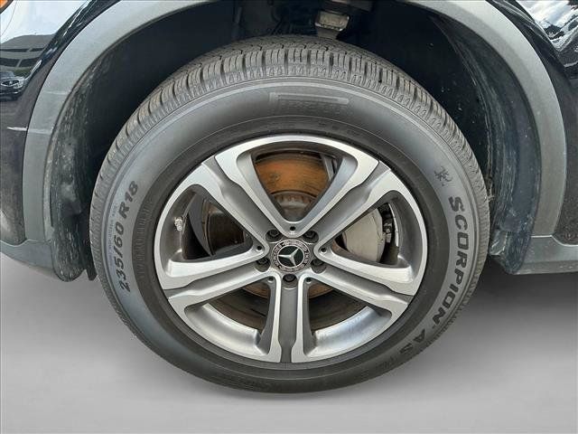 Used 2019 Mercedes-Benz GLC 300 4MATIC image 9