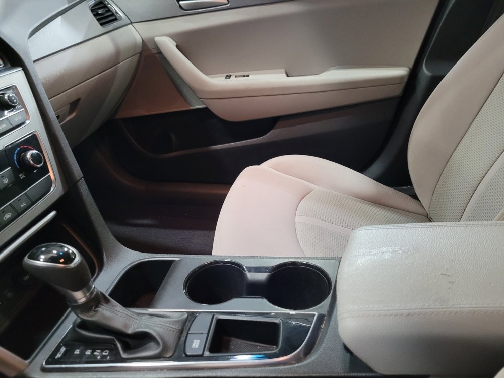 Used 2017 Hyundai Sonata SE FWD image 26