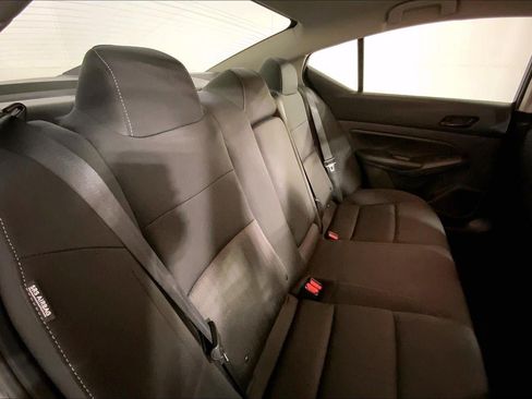 Used 2025 Nissan Altima 2.5 SV FWD image 25